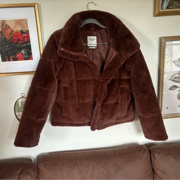 Abercrombie & Fitch Chocolate Teddy Jacket - Picture 1 of 5